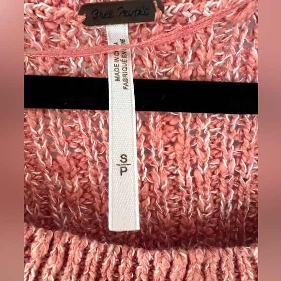 Free People-  Star Dune Sweater in Coral - Small - Picture 4 of 4